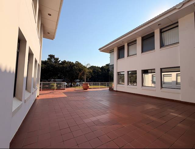 230M² OFFICE TO LET IN SOMERSET PARK